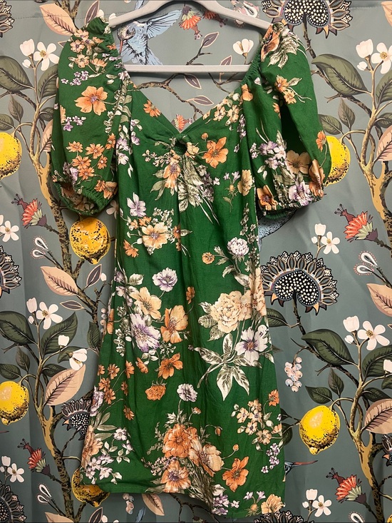 Sim & Sam Dresses & Skirts - Green Floral Puff-Sleeve Mini Dress